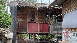 Fenomena Rumah Tidak layak Huni (RTLH) di  Kampung Warungselikur, Desa Sukamaju, Jumat, (24/10) Foto : (Dir/Dailyhits).