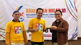 Wakil Bupati Lebak, Amir Hamzah (kanan) saat menghadiri Milad dan Raker Pokja Wartawan Lebak. (Istimewa)