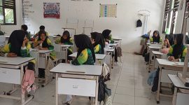 Pelajar SMAN 1 Cimarga saat kembali bersekolah. (Istimewa)
