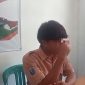 Korban kekerasan oleh pihak sekolah saat memberikan keterangan kepada awak media. (Istimewa)