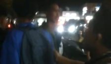 Salah satu pelajar yang berhasil diamankan oleh warga. (FOTO Tangkap Layar video)