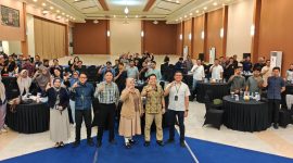 Pimpinan bank bjb saat foto bersama dengan awak media. (Istimewa)