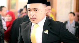 Anggota Komisi I DPRD Kabupaten Serang, Feva Arip Kuda Pawana, memberikan Keterangan Kepada Pers, Senin (12/1) Foto: Dailyhits.