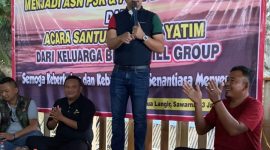 Founder BIL Grup, Moch. Nabil Jayabaya saat memberikan sambutan dalam acara tasyakuran FGHN 10+ di Bayah. (DAILYHITS)