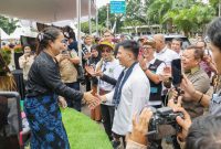 Wakil Gubernur Banten, Achmad Dimyati Natakusumah, menyapa Ibu-Ibu UMKM, Sabtu (7/2) Doc: (Ist/Dailyhits)