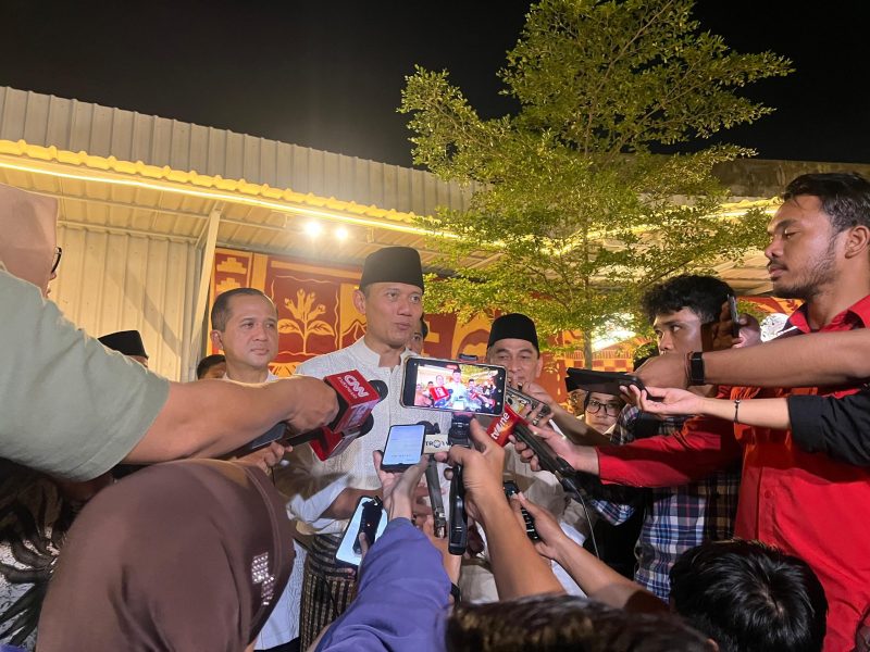 Menteri Koordinator Infrastruktur dan Pembangunan Kewilayahan, Agus Harimurti Yudhoyono, memberikan keterangan kepada pers, Sabtu (21/2) Doc: Dailyhits.