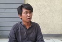 Kuasa Hukum LBH KPKMI Banten, Ahmad Maulana, memberikan keterangan kepada pers, selasa, (31/3) Doc (Dirhat/Dailyhitd.id).