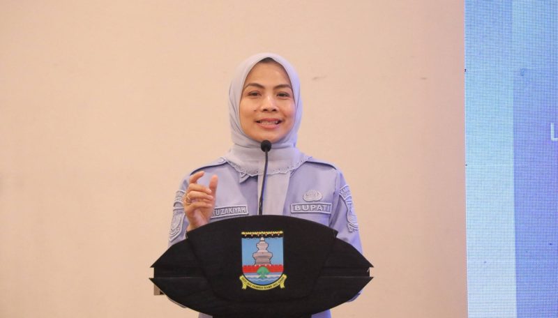 Bupati Serang Ratu Rachmatuzakiyah.