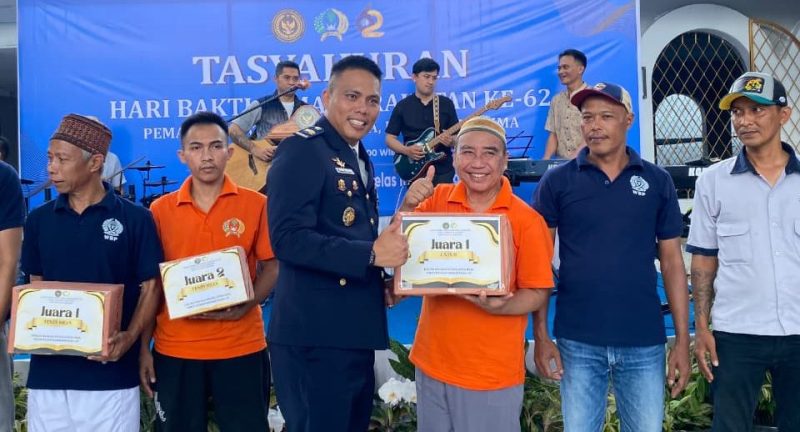 Lembaga Pemasyarakatan (Lapas) Kelas IIB Sumedang memperingati puncak Hari Bhakti Pemasyarakatan (HBP) ke-62 dengan menggelar tasyakuran, Minggu (27/4/2026).