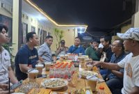 Kapolsek Cikande berama insa Pers (JSR), Dok (Dailyhits). 