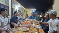 Kapolsek Cikande berama insa Pers (JSR), Dok (Dailyhits). 