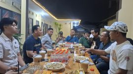 Kapolsek Cikande berama insa Pers (JSR), Dok (Dailyhits). 