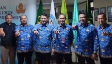 Pengurus KORPRI Kabupaten Lebak saat foto bersama dengan Dewan Pengurus Korpri Nasional. (Istimewa)