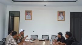 Suasana Pejabat Kabupaten Serang Beraudensi Dengan Mahasiswa, (Dok)