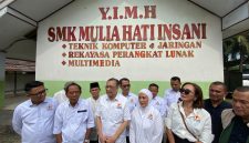 Satgas MBG Kadin Indonesia saat meninjau SPPG MBG Milik Jayabaya dan penerima manfaat. (Istimewa)