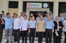 Wakil Menteri Koordinator (Wamenko) Bidang Pangan, Hanif Faisol Nurofiq, bersama Pemerintah Kabupaten Serang dan pihak jajaran perusahaan PT Indah Kiat Tbk Serang. Dok (Dir/Totalbanten.com)