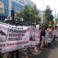 Ratusan masa aksi unjuk rasa memdatangi gedung ATR/BPN Jakarta, Dok: (Ist/Dailyhits.id)