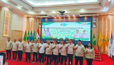 Agil Zulfikar (ketiga dari kanan) resmi dilantik menjadi Ketua HKTI Kabupaten Lebak. (Istimewa)