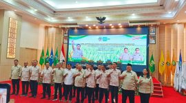 Agil Zulfikar (ketiga dari kanan) resmi dilantik menjadi Ketua HKTI Kabupaten Lebak. (Istimewa)
